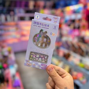 پک ناخون مصنوعی و لنز ناخون